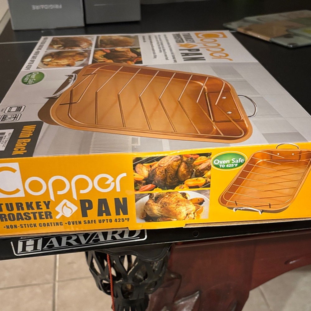 Copper Chef Non-Stick Roaster Pan with Rack - Picture 2 of 2